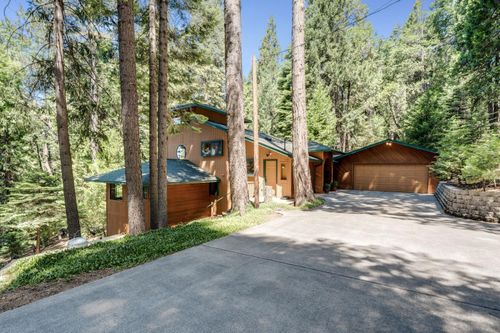 2111 Racoon Trl, Pollock Pines, CA, 95726-9321 | Card Image