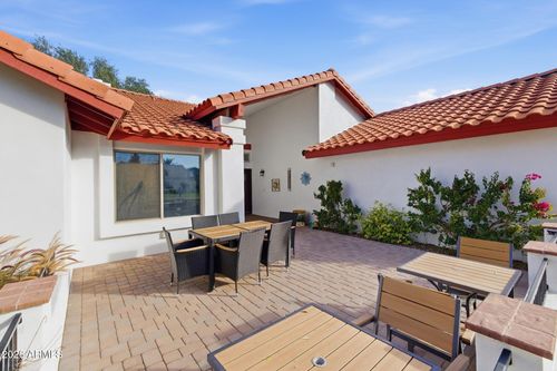 1338 E Sunburst Ln, Tempe, AZ, 85284-1640 | Card Image