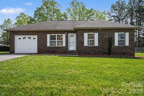 4936 Tumbling Creek Rd, Conover, NC, 28613-8049 | Card Image