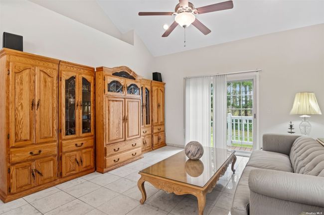 26 Eagle Circle, Condo with 3 bedrooms, 2 bathrooms and null parking in Bohemia NY | Image 8