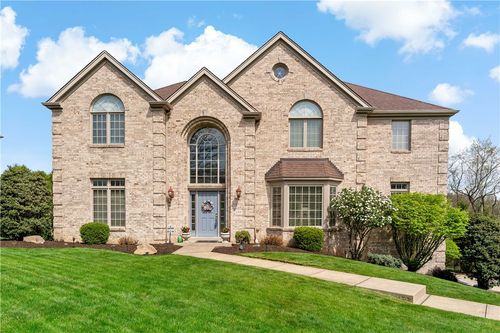 137 Bittersweet Cir, Venetia, PA, 15367-1041 | Card Image