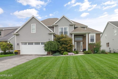 5866 Walnut Springs Blvd, Sylvania, OH, 43560-8614 | Card Image
