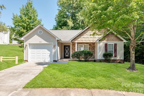 7917 Pebbleridge Dr, Charlotte, NC, 28212-7615 | Card Image