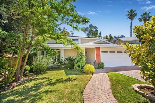 21820 Peppercorn Dr, Saugus, CA, 91350-1625 | Card Image