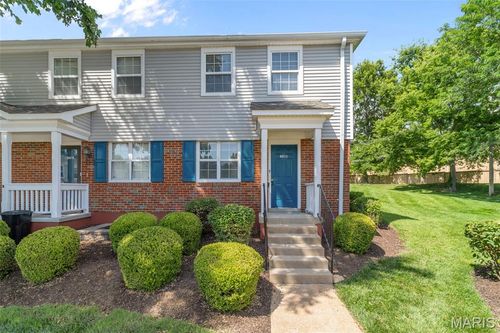 8813 Wrenwood Lane, St Louis, MO, 63144 | Card Image