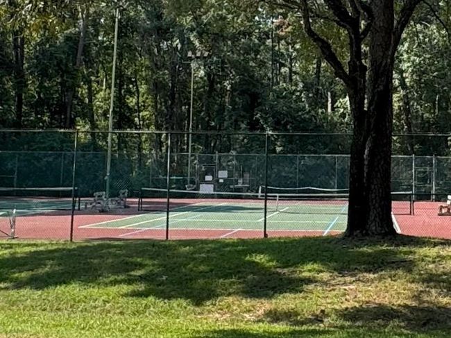 Enjoy active living with access to community tennis and pickleball courts. | Image 48