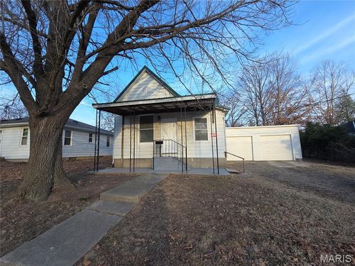 712 N Main St, Marissa, IL, 62257-1023 | Card Image