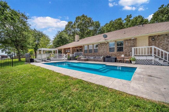 111 Venice Way, House other with 3 bedrooms, 2 bathrooms and 2 parking in Huntsville TX | Image 22