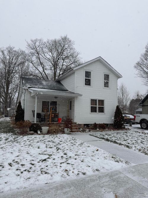 108 N Lincoln Ave, Three Rivers, MI, 49093-2236 | Card Image