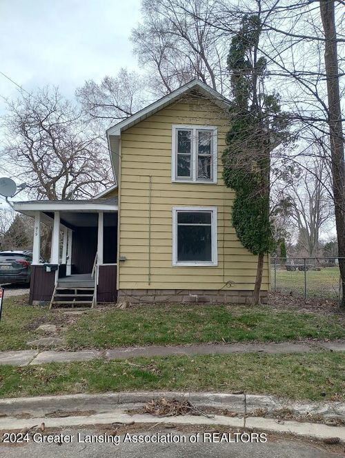 919 Michigan Ave, Owosso, MI, 48867-4416 | Card Image