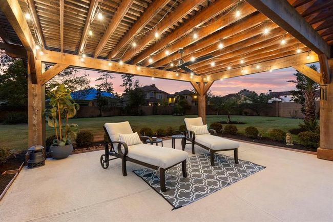 13 Pleasant Shadows Dr, House other with 6 bedrooms, 7 bathrooms and 4 parking in Spring TX | Image 44