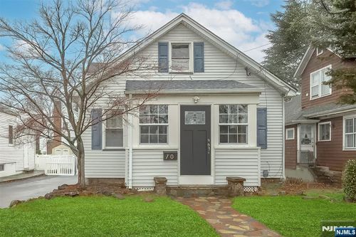70 Valentine Rd, Bloomfield, NJ, 07003-3871 | Card Image