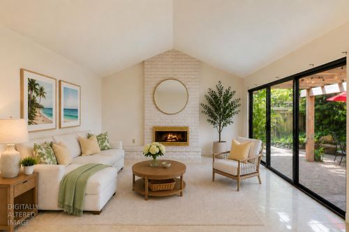 1973 Discovery Village Ln, Gold River, CA, 95670-3063 | Card Image