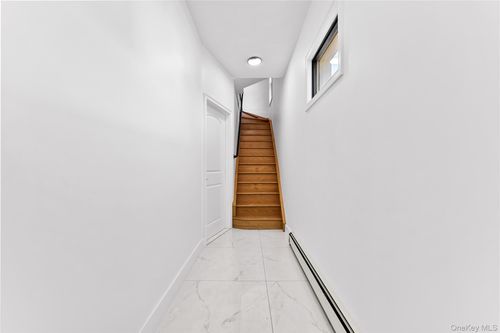 9443 46th Ave, Elmhurst, NY, 11373-2822 | Card Image