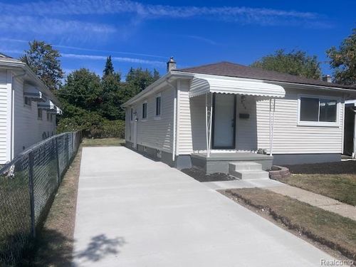 534 Nevada Ave, Pontiac, MI, 48341-2553 | Card Image