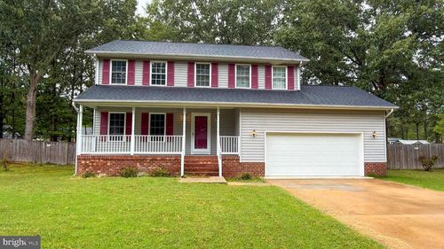 207 Meadow Ave, COLONIAL BEACH, VA, 22443-1216 | Card Image