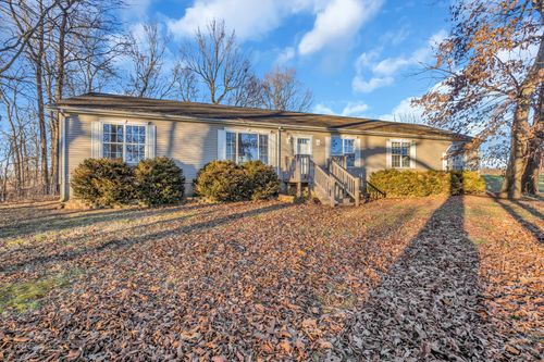 10120 Bell Chapel Rd, Pembroke, KY, 42266-9450 | Card Image