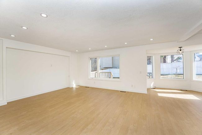 135 Sandringham Rd Nw, House other with 4 bedrooms, 4 bathrooms and 4 parking in Calgary AB | Image 21