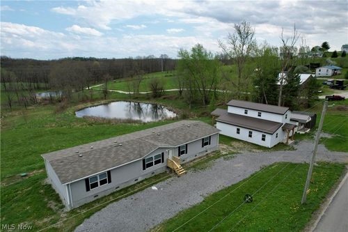 2112 Canyon Rd Se, Carrollton, OH, 44615-8728 | Card Image