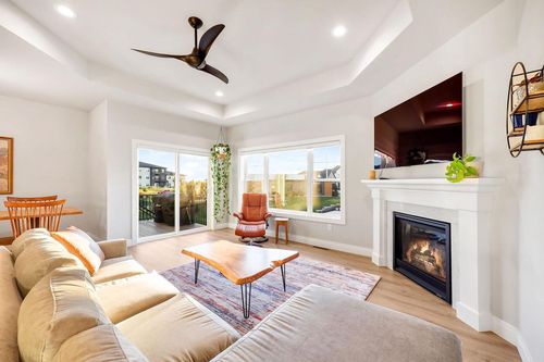 6561 Vista Valley, Windsor, WI, 53598 | Card Image