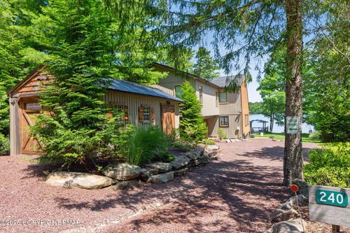 240 S Lake Dr, Lake Harmony, PA, 18624-2307 | Card Image