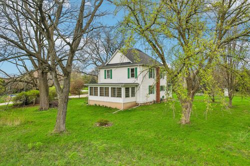 10604 Charles Rd, Woodstock, IL, 60098-8787 | Card Image