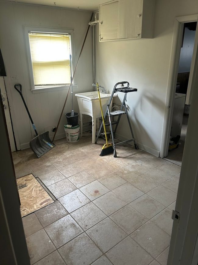14723 Michigan Ave, House other with 2 bedrooms, 1 bathrooms and 2 parking in Dolton IL | Image 9