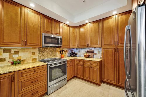 apt-307-2617 Ne 14th Ave, Wilton Manors, FL, 33334-4393 | Card Image