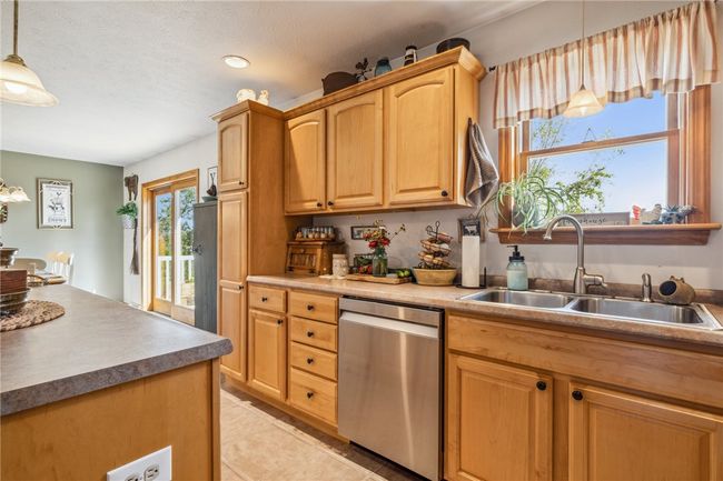 718 Filbert Heights Rd, House other with 3 bedrooms, 2 bathrooms and 2 parking in New Salem PA | Image 18