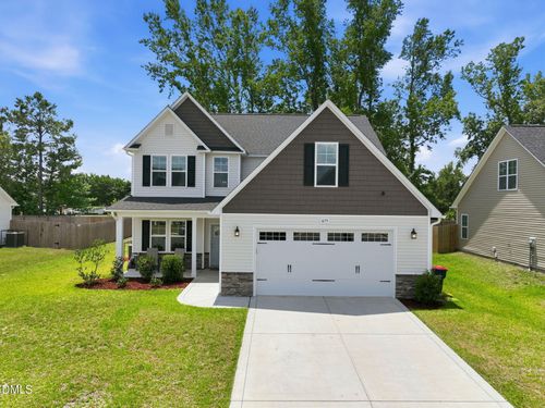 675 Amusement Dr, Hope Mills, NC, 28348-1459 | Card Image