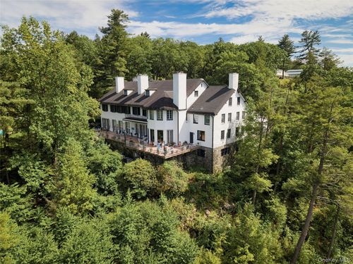 225 E Lake Rd, Tuxedo Park, NY, 10987-4241 | Card Image