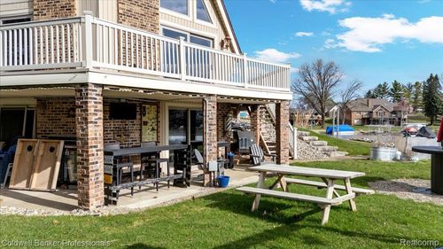 2879 Sunset Cir, Metamora, MI, 48455-9725 | Card Image