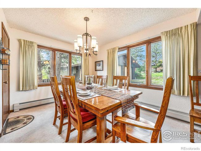 Kitchen / Dining Room in 3 Bedroom Side | Image 14