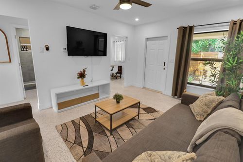 1-210 Sw 11th Street, Fort Lauderdale, FL, 33315 | Card Image