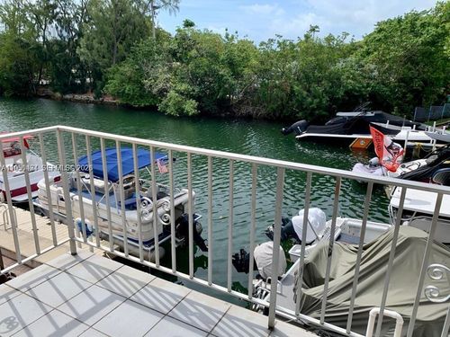 10-3522 Ne 166th St, North Miami Beach, FL, 33160-3857 | Card Image