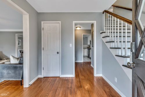 367 Autumn Ln Se, Smyrna, GA, 30082-3206 | Card Image