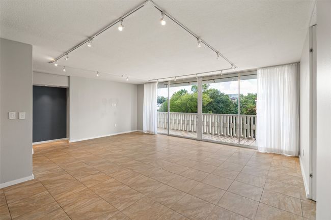 APT-5K - 3701 Turtle Creek Blvd, Condo with 1 bedrooms, 1 bathrooms and null parking in Dallas TX | Image 5