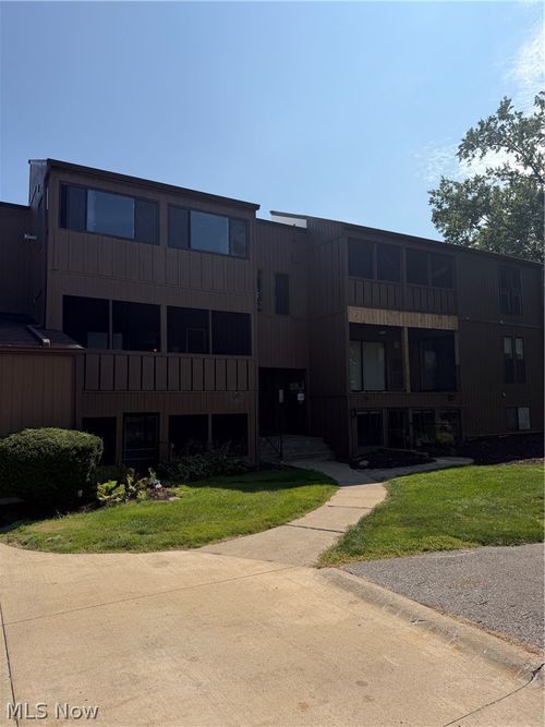 33803 Electric Blvd, Avon Lake, OH, 44012-1005 | Card Image
