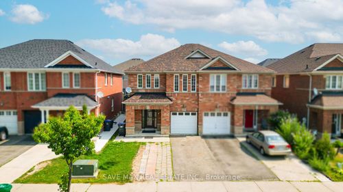 100 Bushmill Cir, Brampton, ON, L7A0K6 | Card Image