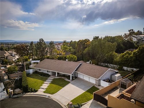 9305 Tritt Cir, Villa Park, CA, 92861-1004 | Card Image