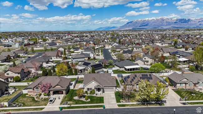 3434 4525, House other with 6 bedrooms, 3 bathrooms and 4 parking in West Haven UT | Image 51