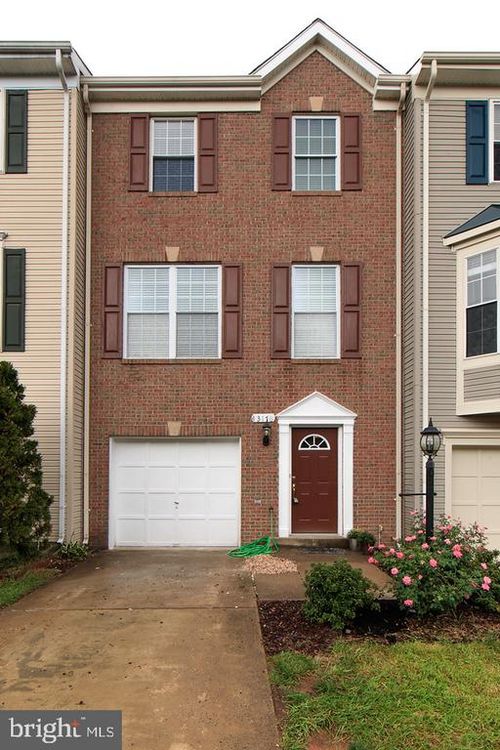 43176 Lawnsberry Sq, ASHBURN, VA, 20147-3713 | Card Image