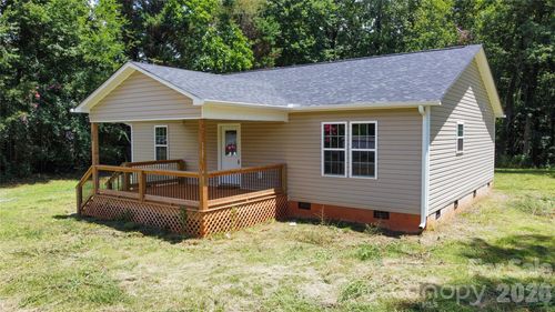 389 Michaels Rd, Mocksville, NC, 27028-6722 | Card Image