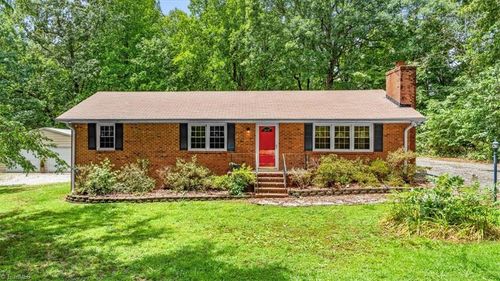 6630 Hunt Rd, Pleasant Garden, NC, 27313-9723 | Card Image