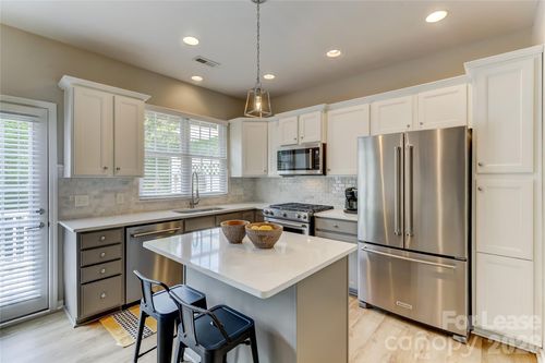 1132 Drayton Ct, Fort Mill, SC, 29708-5714 | Card Image