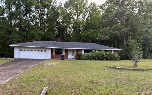 31 Thornton St, Tallassee, AL, 36078-6571 | Card Image