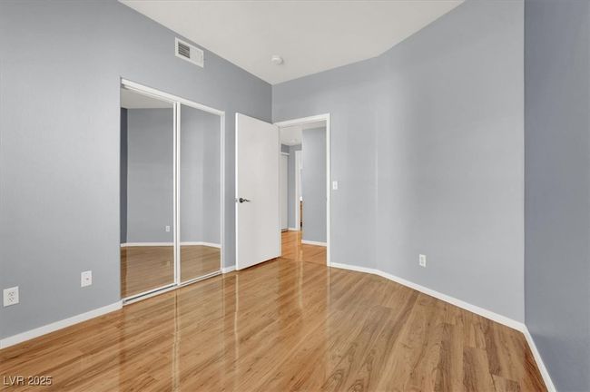 2024 - 5655 E Sahara Ave, Condo with 3 bedrooms, 2 bathrooms and null parking in Las Vegas NV | Image 23