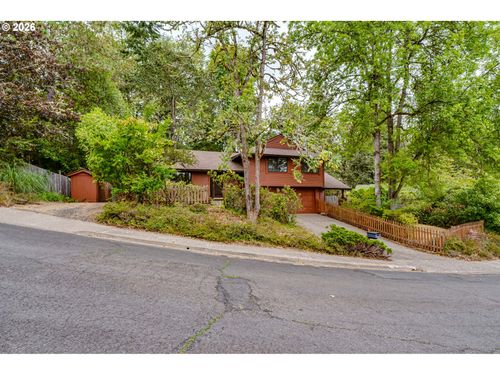 5020 Saxon Way, Eugene, OR, 97405-3534 | Card Image