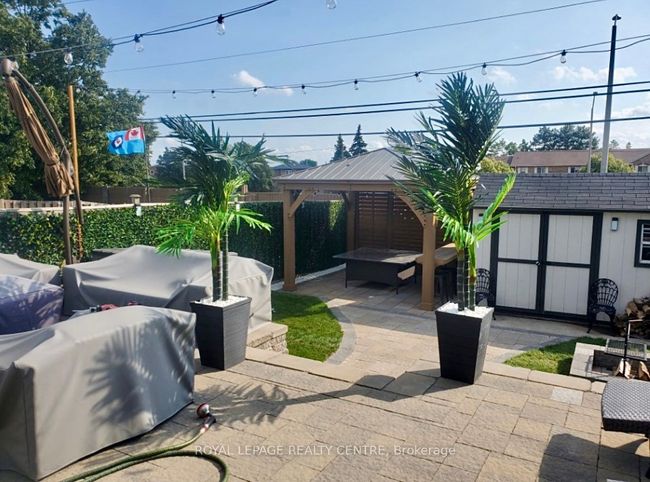 110 Simmons Blvd, House attached with 6 bedrooms, 3 bathrooms and 4 parking in Brampton ON | Image 37