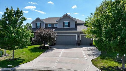 16406 S Loiret St, Olathe, KS, 66062-9070 | Card Image